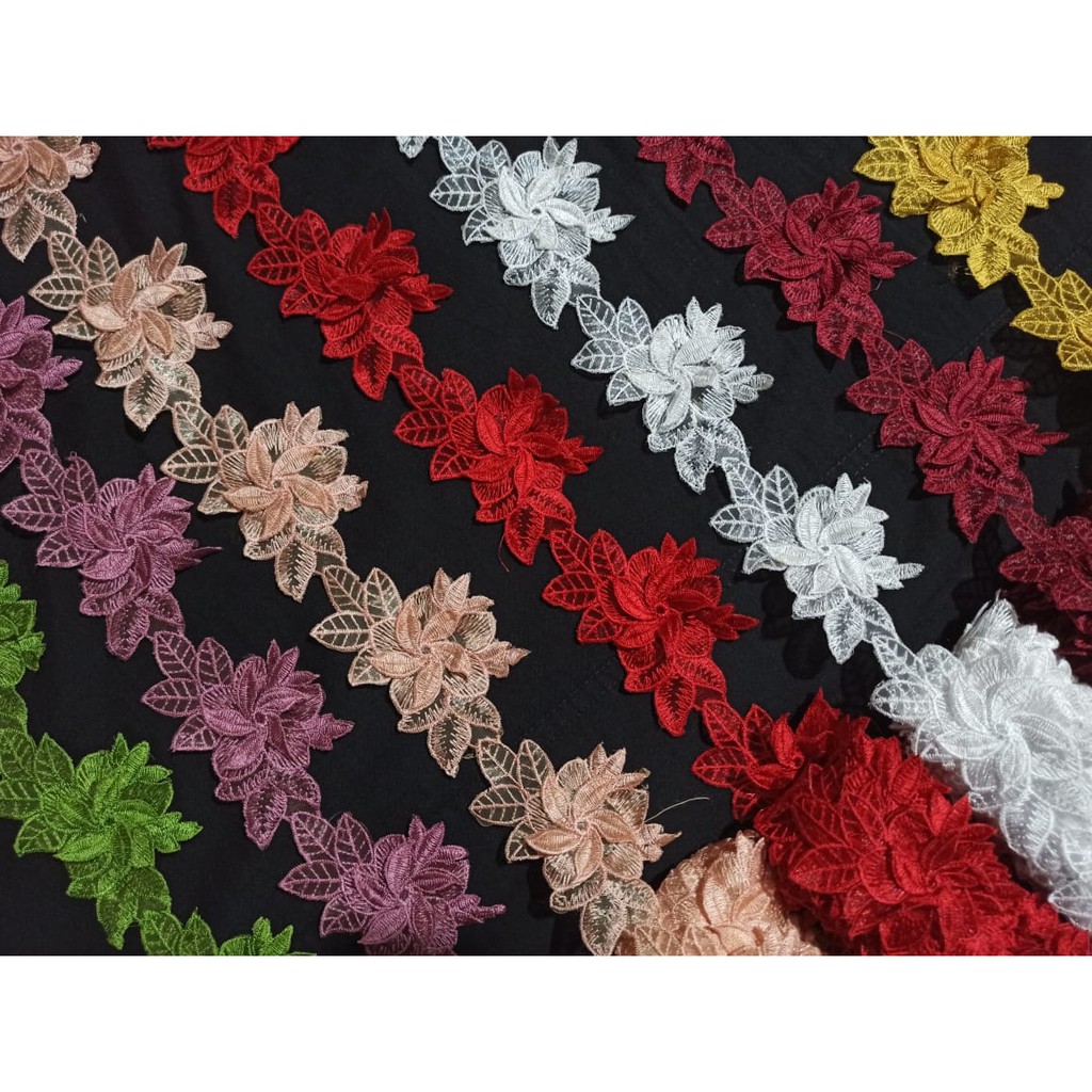 Renda Bordir Kebaya Roll Bunga Violet