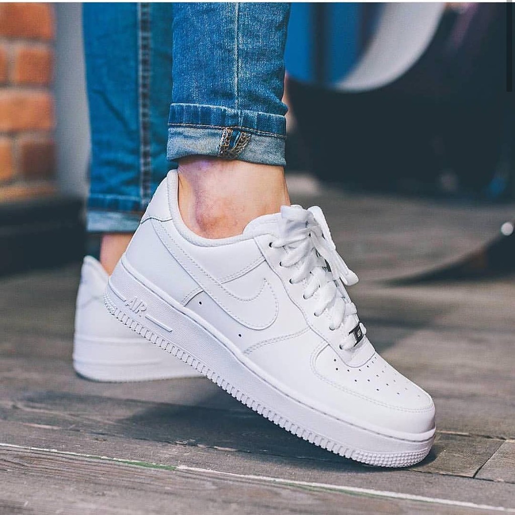 Sepatu Sneakers Cewe Nike Air Force One Low | all white premium original