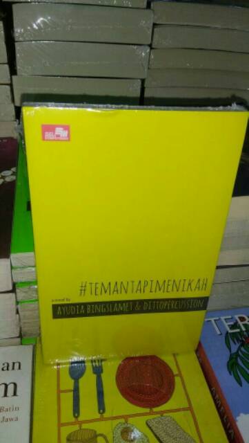 Novel #TemantapiMenikaholeh Ayudia Bing Slamet, Ditto PercussionKERTAS : BOOKPAPER-1