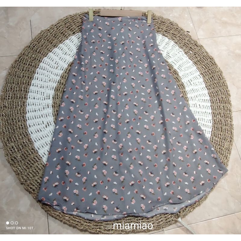 SKIRT SHAKILA A-LINE/ROK SERUT SHAKILA PREMIUM.Flare A-line.korean stlye. pakaian wanita fashion modis terupdate-ROK YURI GREY