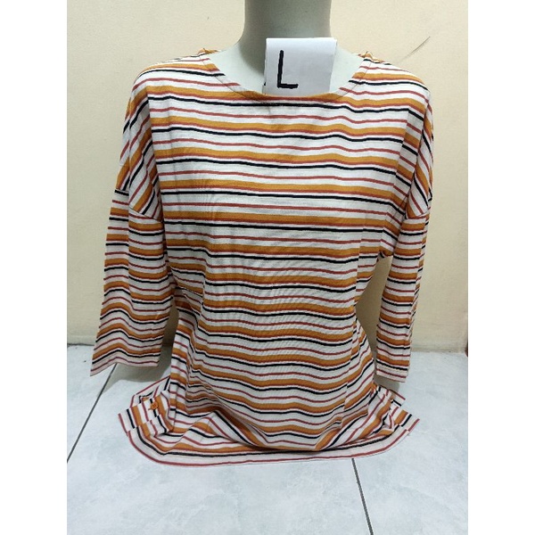 Kaos wanita phenomenal brand matahari size L