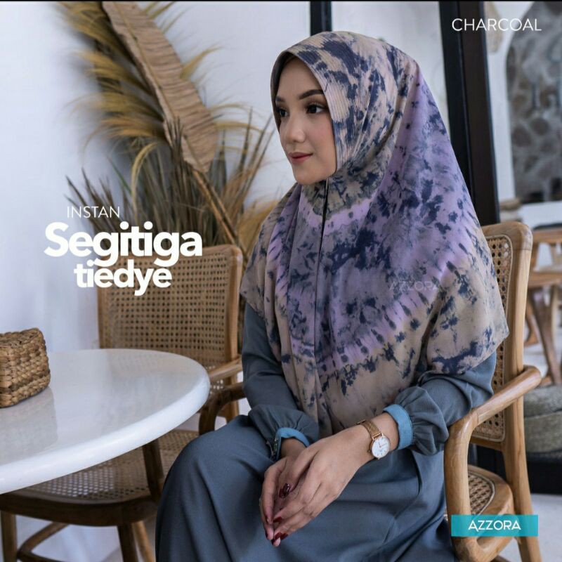 SEGITIGA INSTAN TIEDYE BY AZZORA