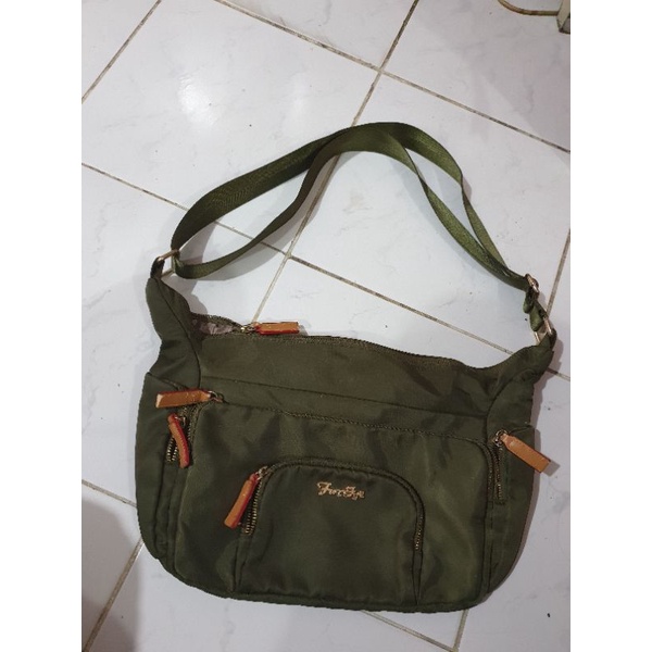 preloved tas canvas hijau