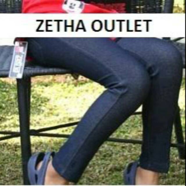 ZETHA Celana Denim Navy
