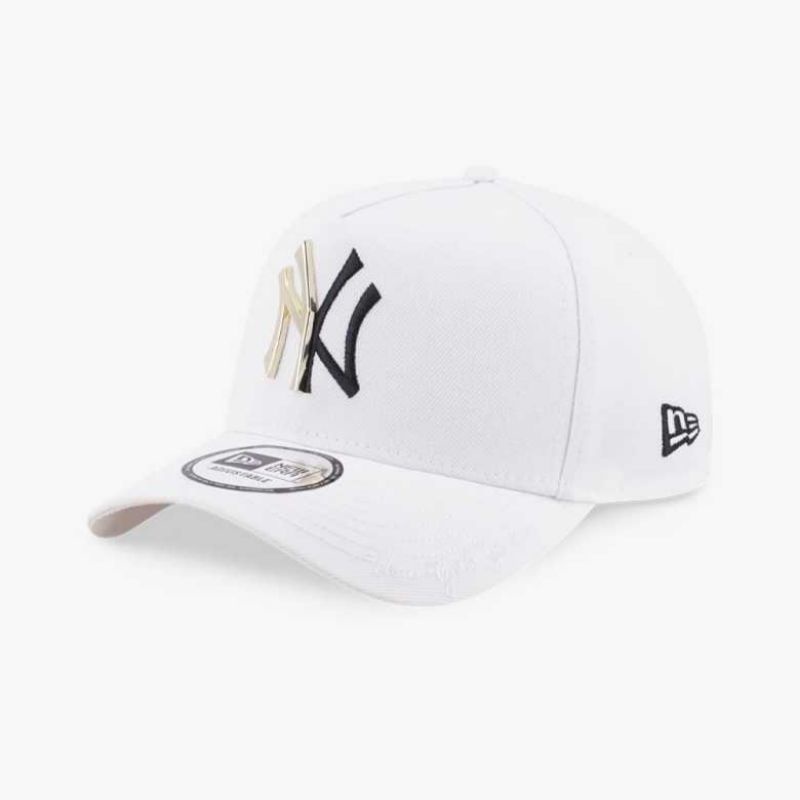 Topi New Era Cap New York Yankees Half Metal Logo White Type A Frame 9Forty Adjustable Original