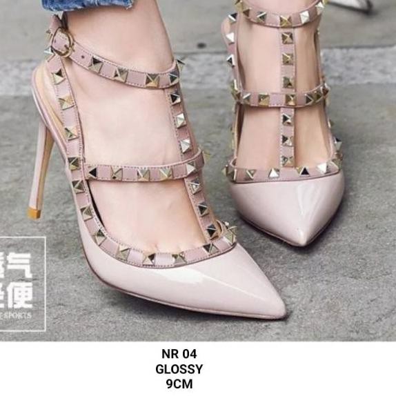 harga heels valentino