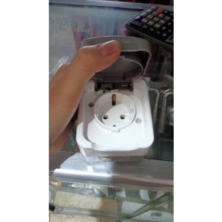 STOP KONTAK/COLOKAN BROCO BUKA TUTUP