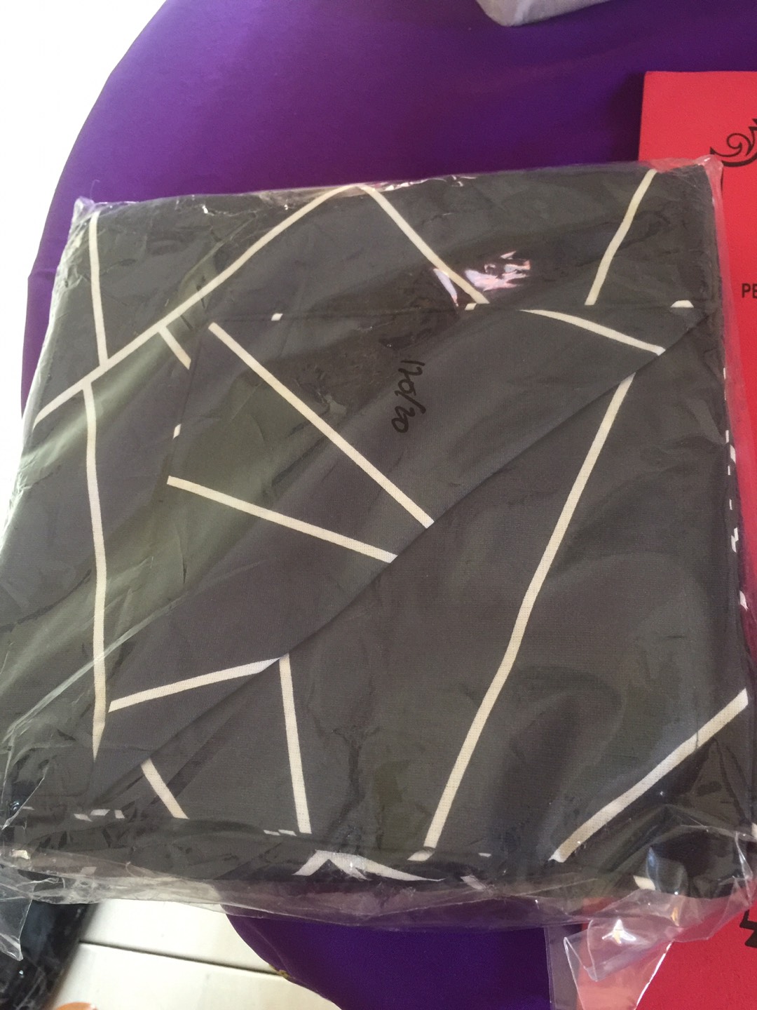 Sprei Star Motif Cameo