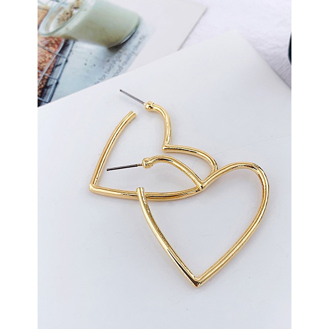 LRC Anting Tusuk Fashion Gold Alloy Love Earrings F54106