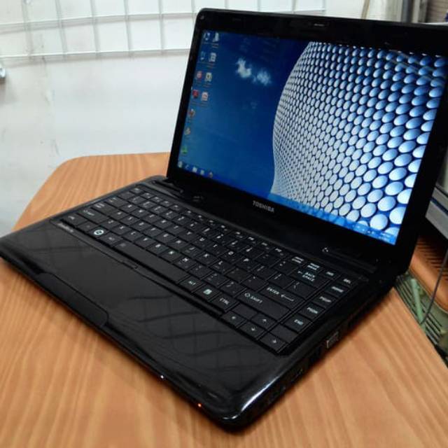 Laptop Toshiba satelit pro l630 Core i5
RAM DDR3 2.0 GB 
Hard Disk 320 GB