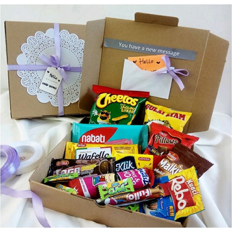 

Paket Hampers ulang tahun Hampers pernikahan Hamper makanan Snack (Termurah)