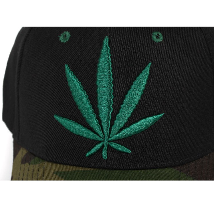 Topi Baseball Pelindung Matahari Motif Bordir Daun Maple Gaya Korea Untuk Pria Dan Wanita
