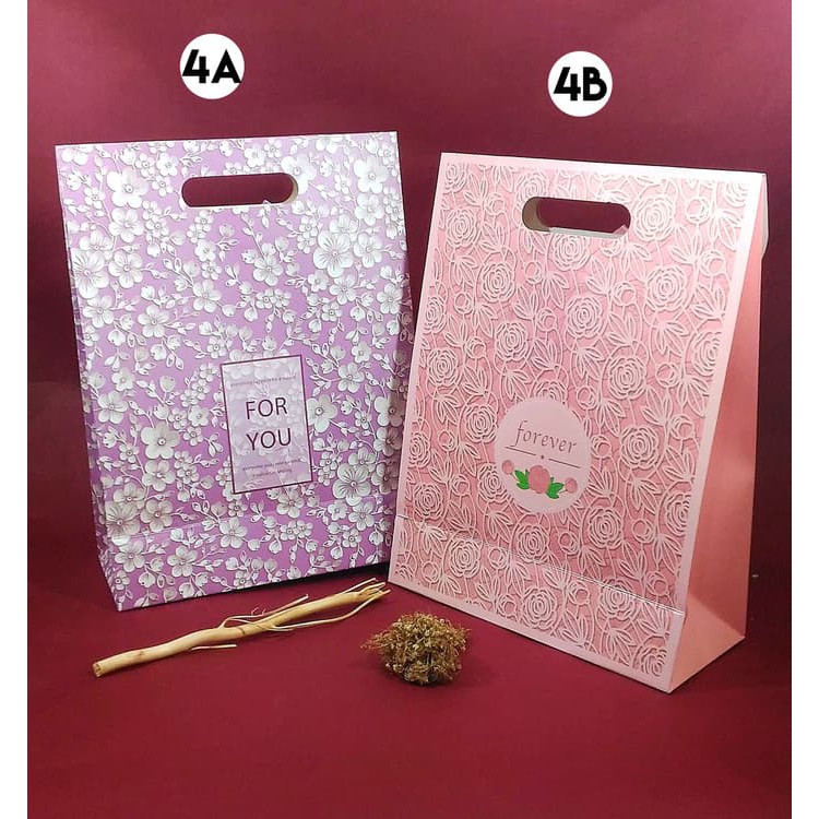 

Paper Bag Motif / Tas Kertas Kado / Tas Ulang tahun - L VERSI 2