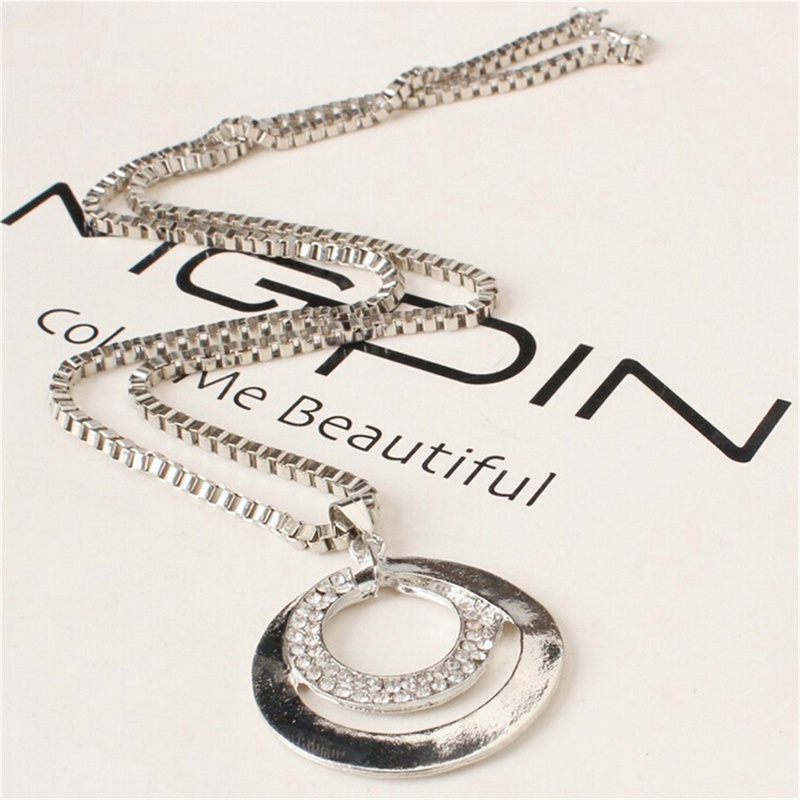 Kalung Rantai Panjang Lapis Silver Dengan Liontin Kristal Berlian Imitasi Untuk Wanita