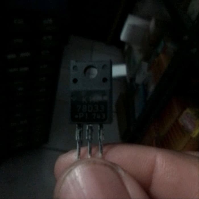 IC KIA78D33 KIA 78D33 KIA 78D33 IC