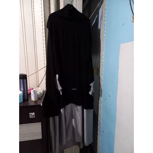 Preloved Overhead Ummu Zabran