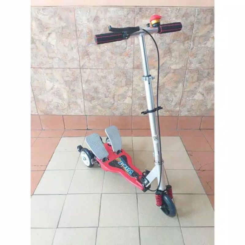 SCOOTER INJAK SKUTER GENJOT