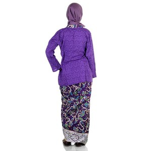 Setelan RNB Kebaya Embos Kutubaru + Rok Batik Rimple Kinanti (Ungu)