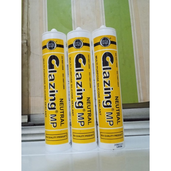 

lem kaca / Glanzing natural