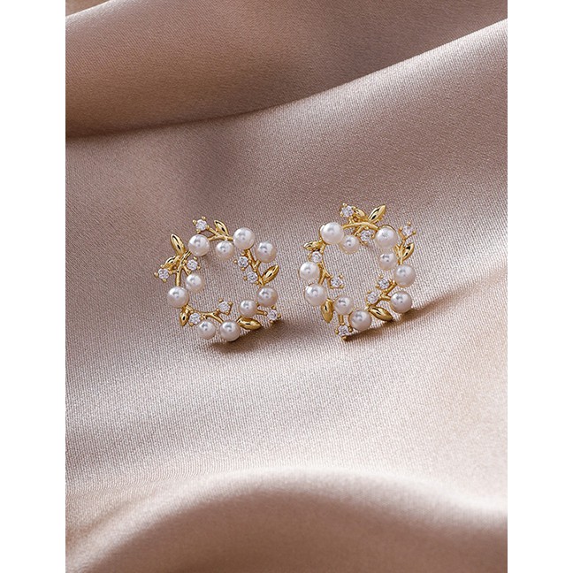 LRC Anting Tusuk Fashion Gold 925 Silver Needle Pearl Garland Rhinestone Ring Earrings D20854