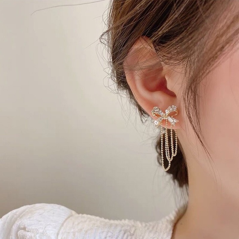 Anting Tusuk Gantung Temperament Desain Pita + Mutiara + Berlian Gaya Trendy Untuk Wanita