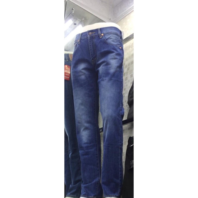 celana jeans standar  levis premium