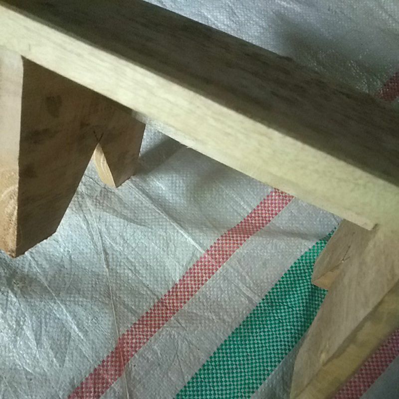 kursi kecil/dingklik/ jongkok kayu