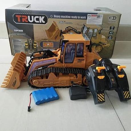 RC Truck Bulldozer -- Bulldozer RC