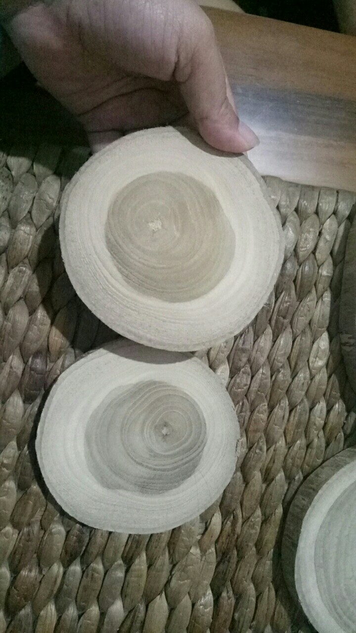Wood Slice Potongan Kayu Jati Diameter 9 - 10 Cm
