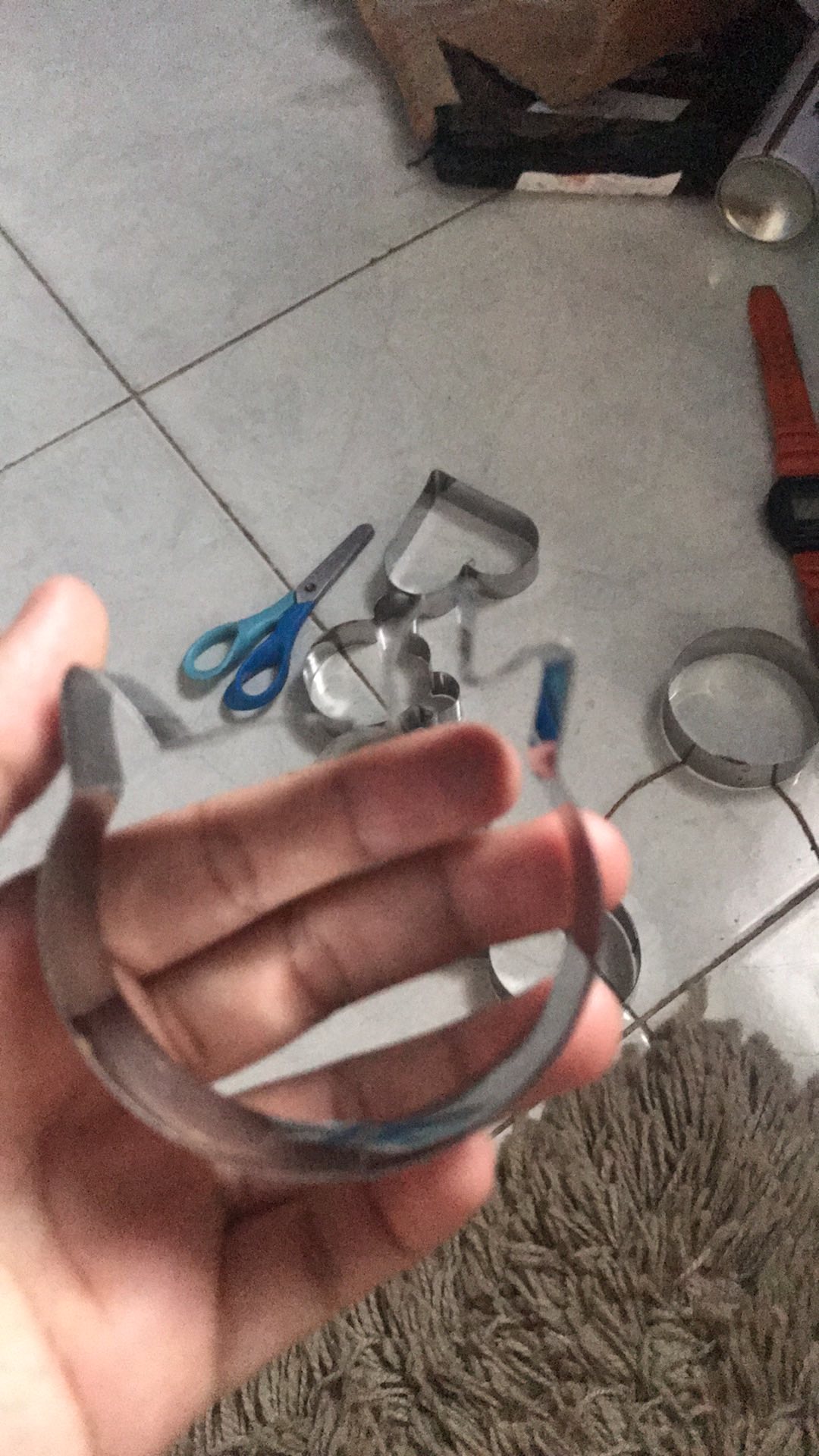 Cetakan Donat Karakter Tanpa Pegangan.
