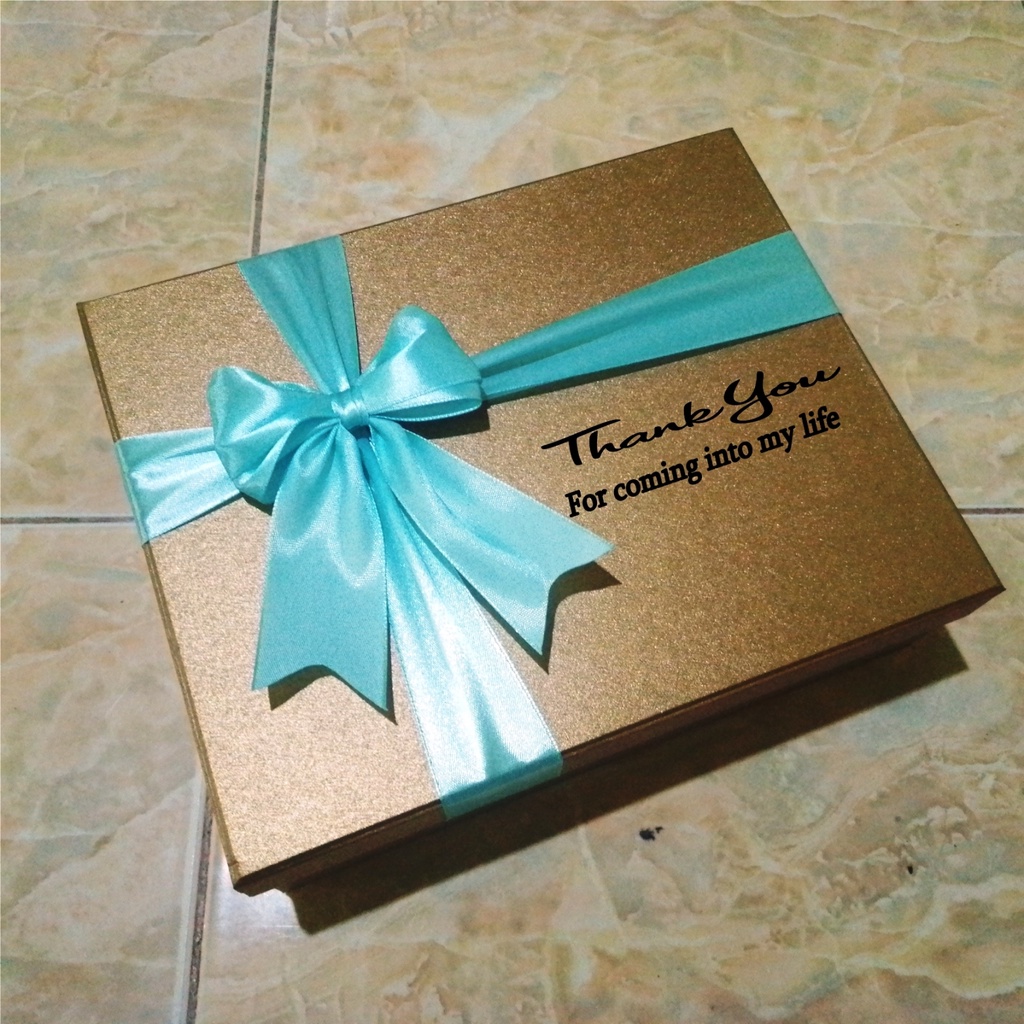 

Hardbox 25x20x7 Pita Kotak Kado Gift Box Hampers Bridesmaid Custom Premium Grosir