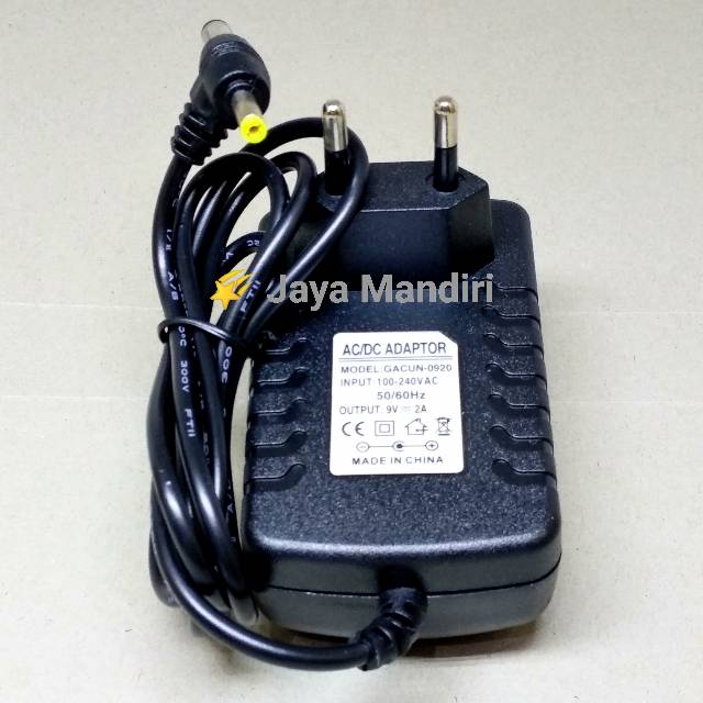 Adaptor 9V- 2A / power adapter 9 Volt 2 Ampere double Jack DC