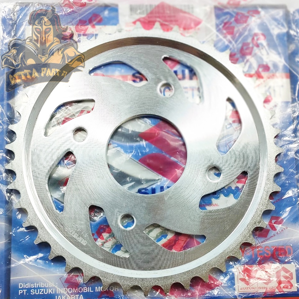 GEAR SET + RANTAI SUZUKI KUALITAS ORIGINAL SUZUKI PRESISI PAS DAN DIJAMIN MANTAP SATRIA FU NEW SUZUKI gear paket depan belakang dan rantai SATRIA FU NEW