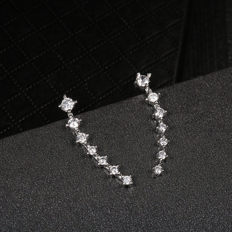 Korean style f fashion earrings a row of 7 diamonds inlaid rhinestone star stud earrings 210807