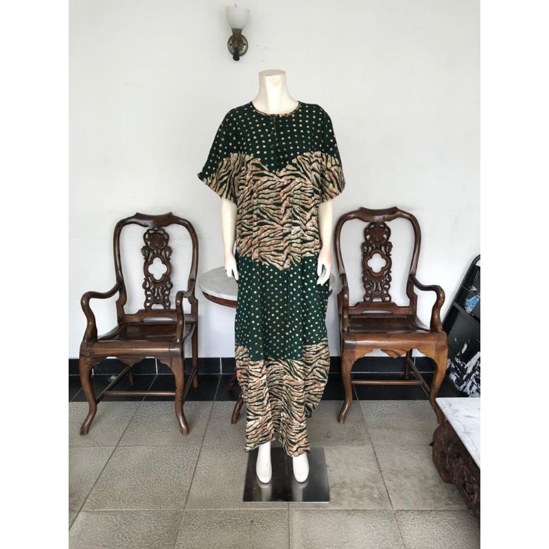 DASTER KALONG / LOWO PUTRI DIANA BUSUI ADEM