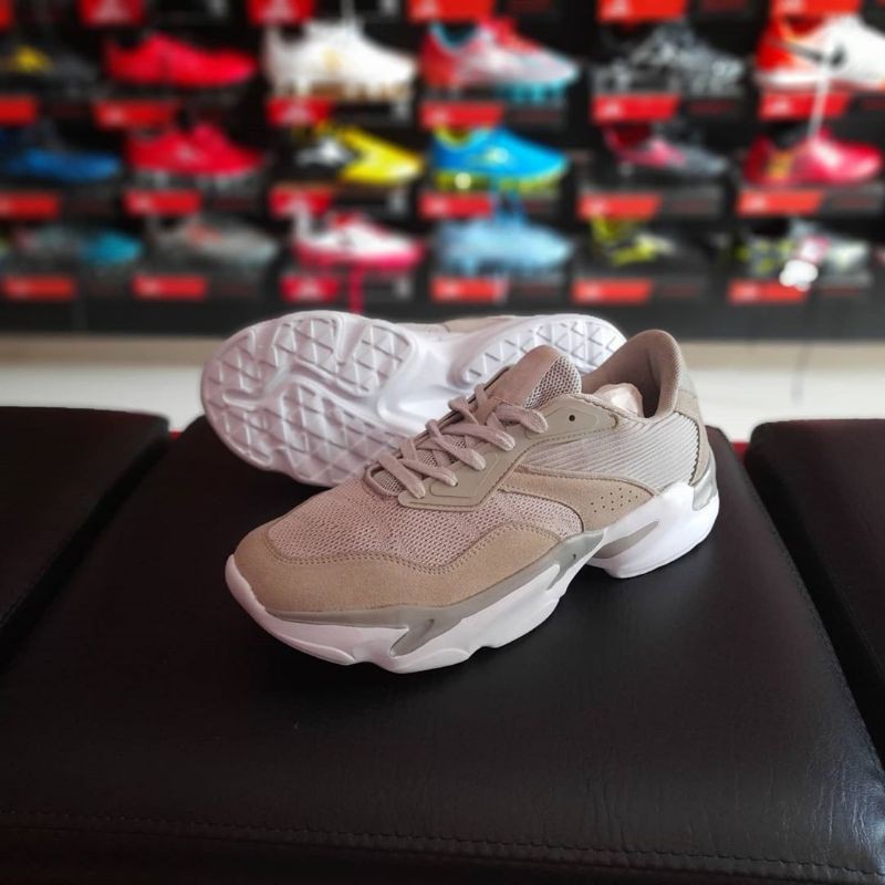 Sepatu Sneakers Phoenix Dynamic Original