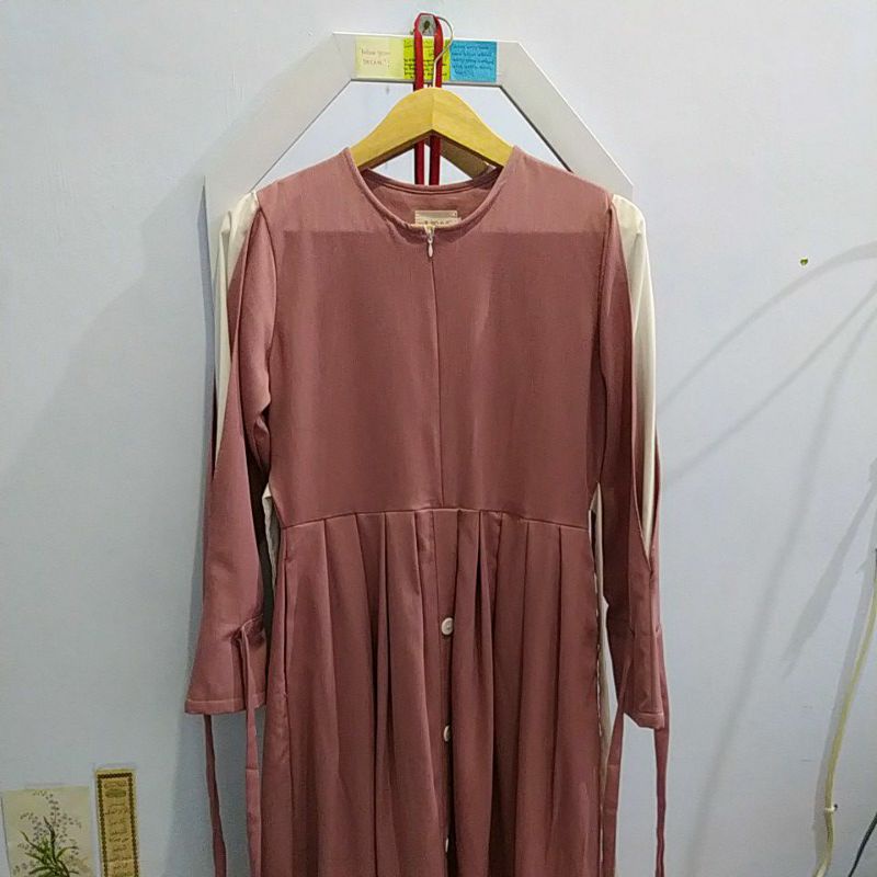 preloved jilbrave naya dress size S