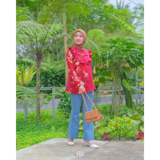 Candy Shirt by Erma Hijab