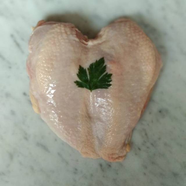 

fillet dada ayam kulit / boneless