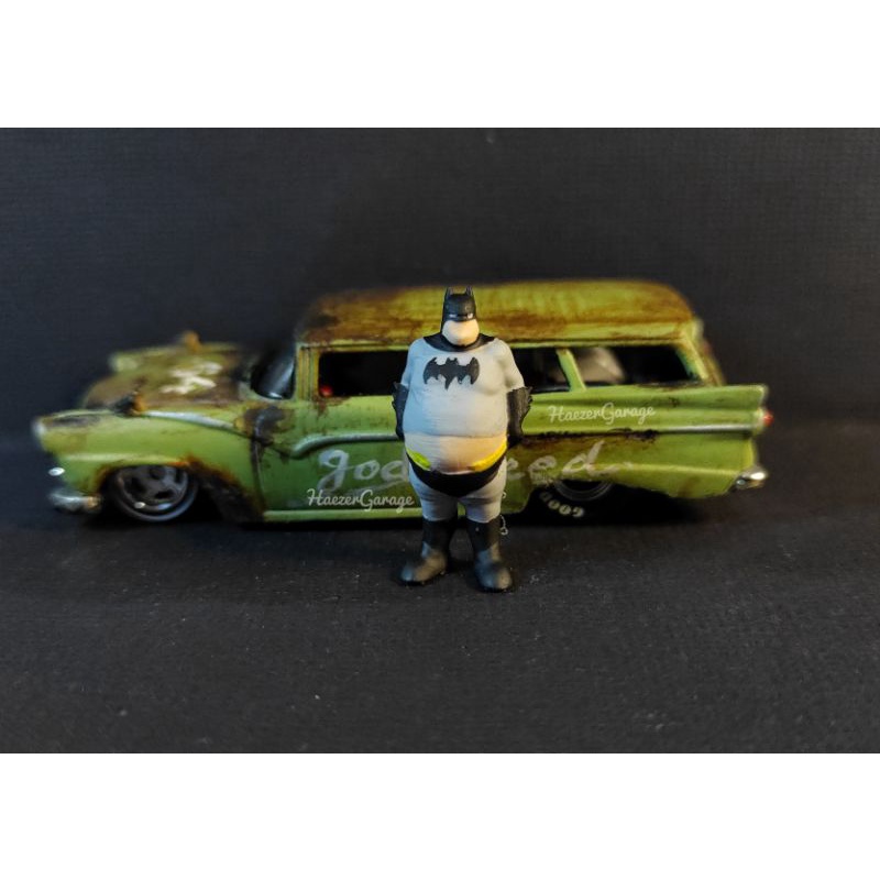 Miniatur Diorama Diecast Mini Action Figure 1/64 Batman Pensiun