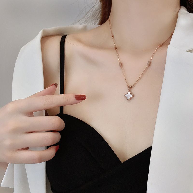 Kalung Titanium Lv Premium Bisa Bolak Balik 2 Warna Anti Luntur Anti karatan Model Wanita korea