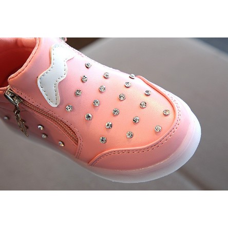 (BISA COD) Size 26-35 Sepatu Casual Sol Lembut dengan Lampu LED Berlian Imitasi untuk Perempuan HZK21