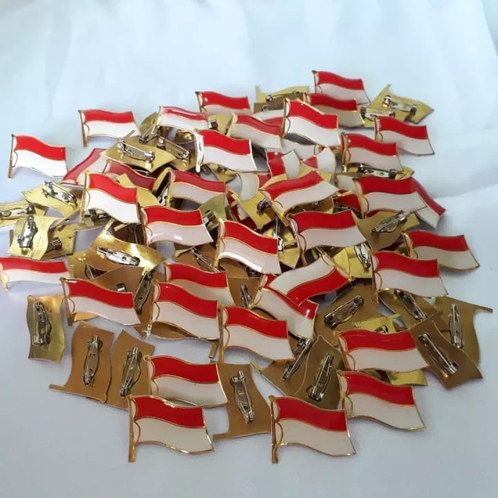 Pin Bendera
