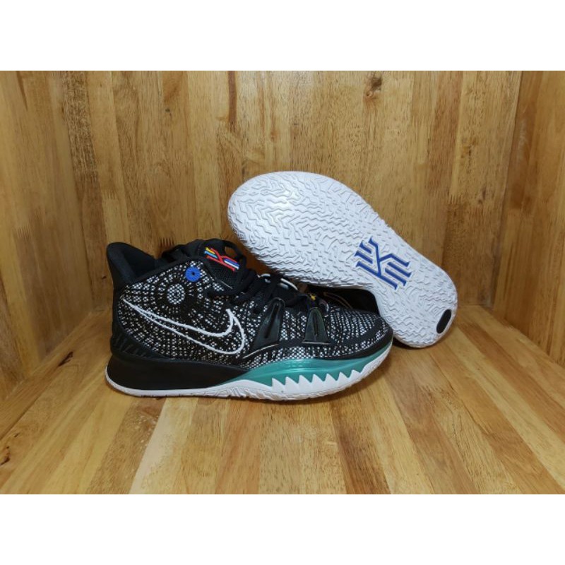 sepatu basket Nike kyrie 7 pre heat black teal