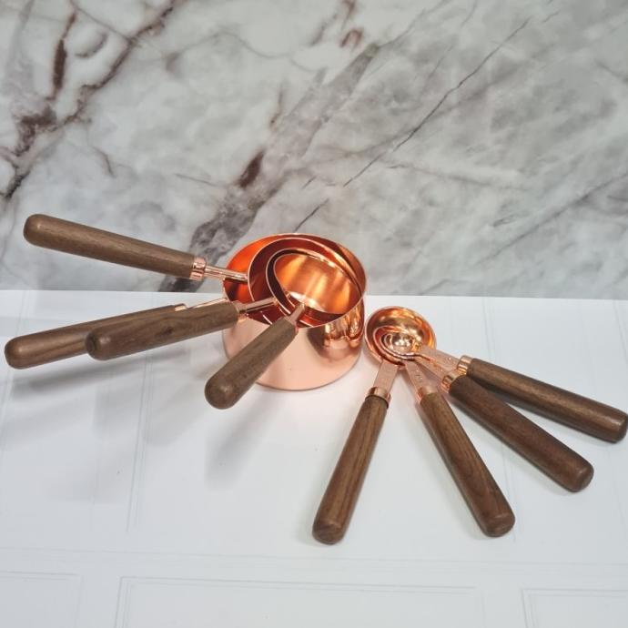 Rose Gold measuring cup and spoon wooden handle set 8pc / sendok takar