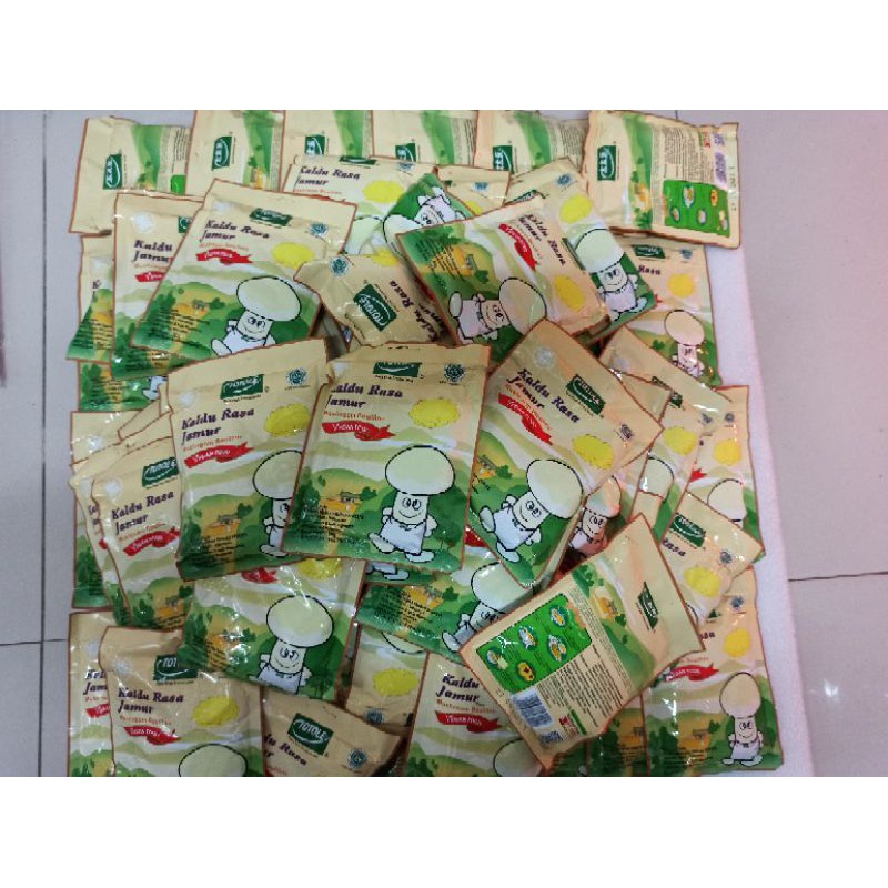 

Kaldu Totole rasa jamur 80gr kaldu veganfood mushroom bouillon kaldu pengganti MSG kaldu mpasi