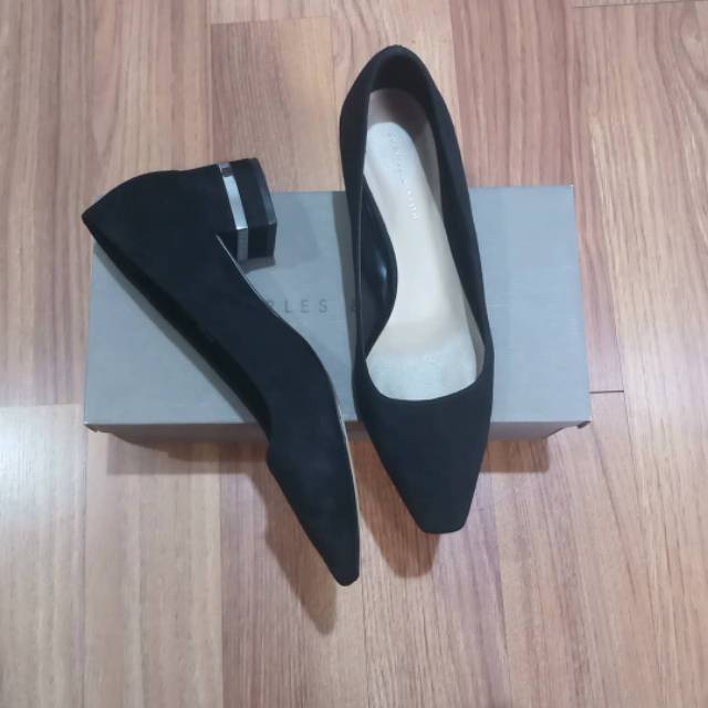 Charles&Keith Black blocked heels Cnk Charlesnkeith