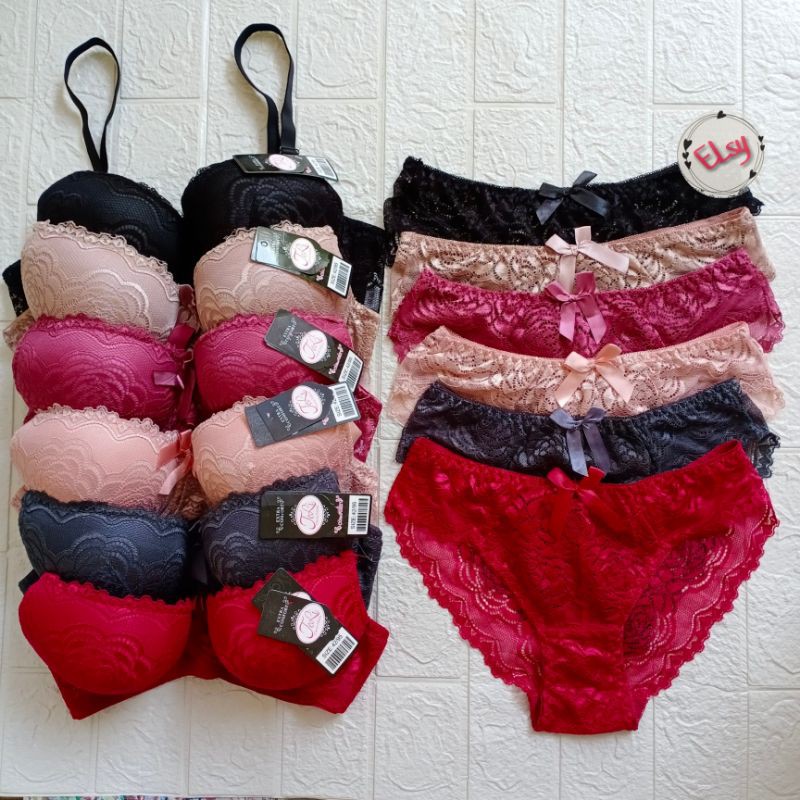 Bra Set / BH Brukat 1 Set BH Celana Dalam Busa Tebal Berkawat- 8208