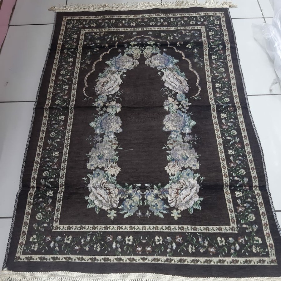 Sajadah Traveling Motif Bunga Lotus Sejadah Turki Travel Rajut Rumbai Kepang