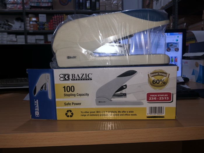 

HEAVY DUTY STAPLER STAPLES BAZIC 9100